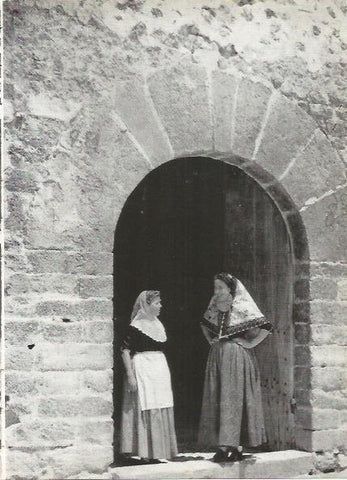 LAMINA 51436: Mujeres con el traje tipico de Mallorca