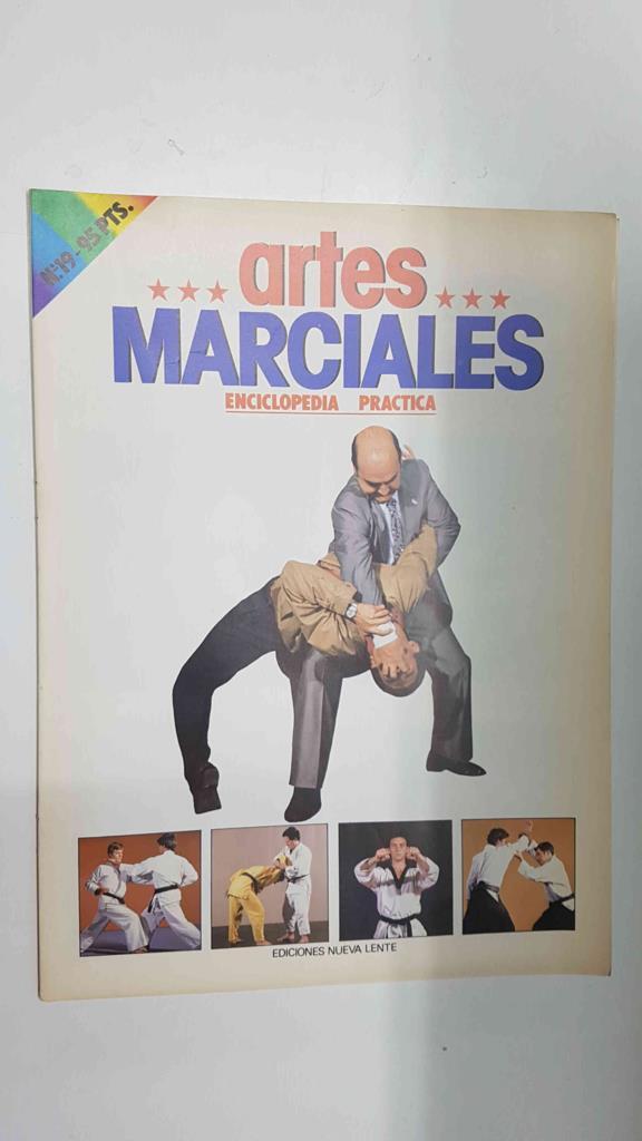Fasciculo: Artes Marciales num 19. Enciclopedia Practica. Karate-do: los ataques cortos de puño y pie