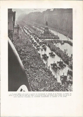 LAMINA 26220: Desfile de la Victoria en Berlin en 1940