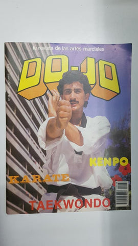 Revista: Dojo num 68, año 7, octubre 1983. Revista Artes Marciales. NO INCLUYE POSTER. Algunos articulos: Puntos mortales, entrevista (y portada) a Rafael Devesa