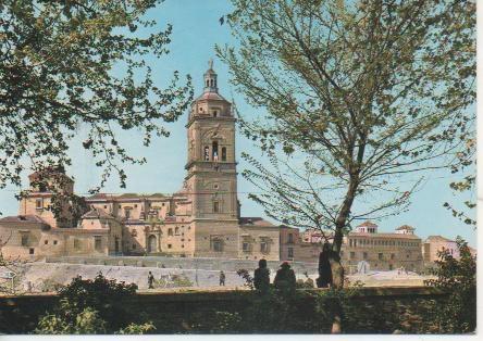 Postal E04065: LACatedral desde la carretera-Guadix, Granada