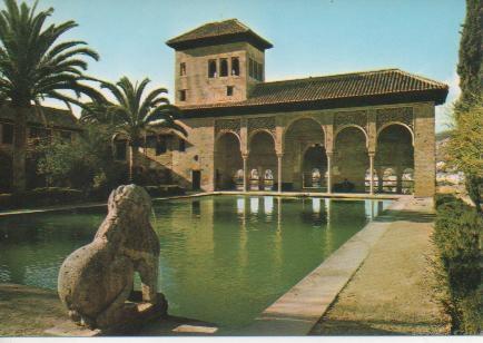 Postal E04052: Jardines y Torre de las Damas-Alhambra, Granada