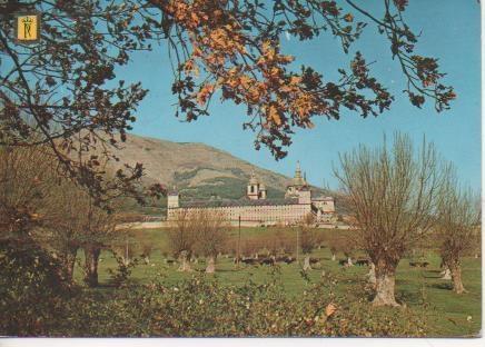 Postal E03977: El Monasterio desde "La Herrerías", El Escorial