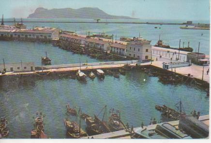 Postal E03984: El Puerto , al fondo el Peñon de Gobrarltar, Algeciras