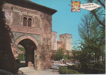 Postal E03764: Puerta del Vino y Torres-La Alhambra, Granada
