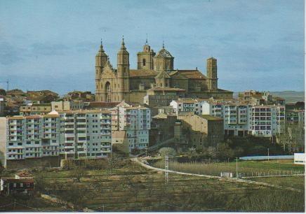 Postal E03667: Panoramica y Colegiata de Santa Maria la Mayor-Alcañiz, Teruel