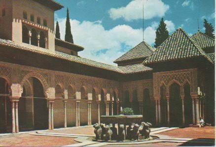 Postal E03694: Patio de los Leones-Alhambra, Granada