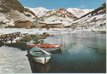 Postal E03859: Embarcadero y panorámica Santuario de Nuria