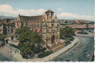 Postal E04588: La Gare-la Place de Cornavin et la Basilique Notre Dame, Geneve