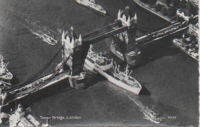 Postal E04535: Tower Bridge, London