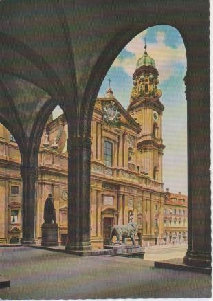 Postal E04763: Feldherrnhalle mit Theatinerkirche, Müchen