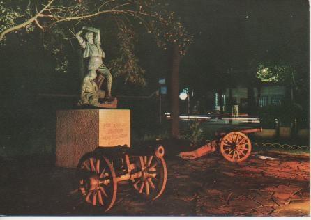 Postal E04684: Glorieta de Sasera. Monumento a los héroes de la Independencia, Zaragoza