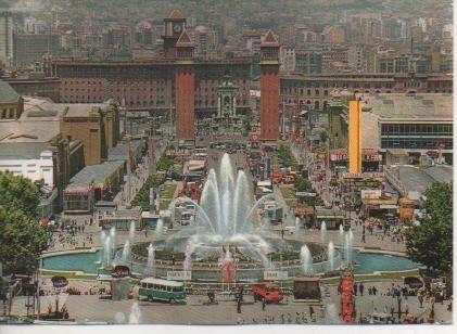 Postal E04315: Parque de Montjuich: Surtidor gigante, Barcelona