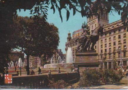 Postal E04352: Detalle Plaza Cataluña, Barcelona