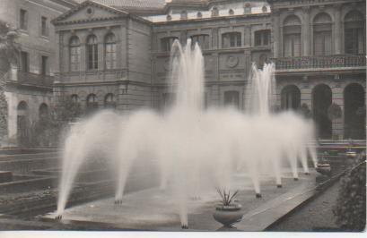 Postal E04447: Postal B/N Diputación-Jardín, Pamplona
