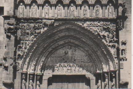 Postal E04437: Posal B/N Detalle de la Portada Santa María La Real S.XII, Sangüesa