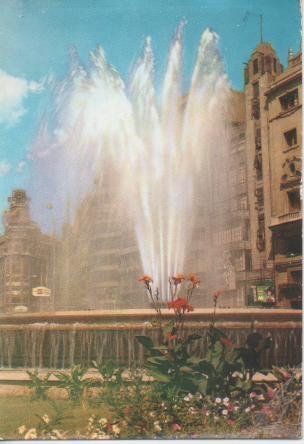 Postal E04373: Plaza del Caudillo,. Fuente Monumental, Valencia