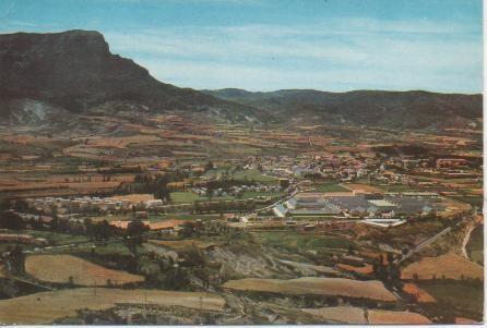 Postal E04399: Vista general y Peña Oroel, Jaca