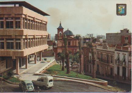 Postal E04427: Ayuntamiento e Iglesia.Benicasim, Castellón