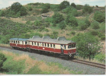Postal E02878: Diesel-Triebwagen VT 175 und Beiwagen VB 140 255