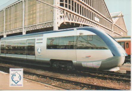 Postal E02862: Présentation de la maquette de l' Autorail léger X73500