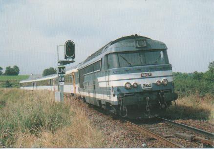 Postal E02850: Tracté par BB 67556 