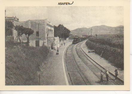 Postal E03047: Tren de pasajeros en la línea de Barcelona a Portbou. Estación de Sant Andreu de Plomar, años 1910-1920
