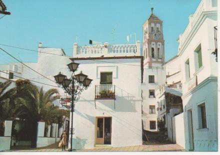 Postal E03618: Plaza típica de Marbella
