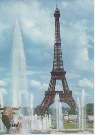 Postal E05338: La Tour Effiel et les bassins du Palais de Chaillot, Paris