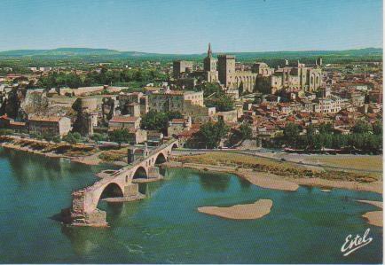 Postal E05432: Le Provence Le Rhône et les ruines du pont Saint-Béneézet, Avignon