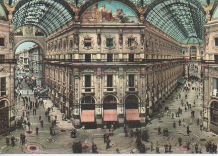 Postal E05464: Interno Galleria Vittorio Emanuele-Ottagono, Milano