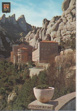 Postal E04948: El Monasteri amb les roques de Sta. Magdalena, Montserrat