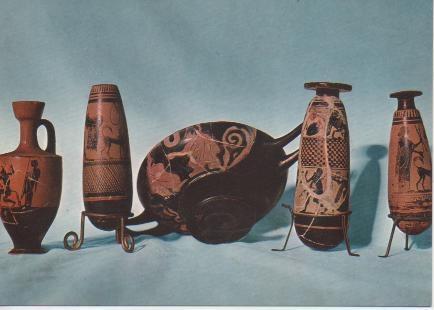 Postal E05099: alabastrones àticos de figuras negras. Ampurias, Costa Brava
