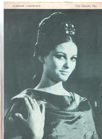 Mary Noticias numero 068; trasera foto artista Claudia Cardinale