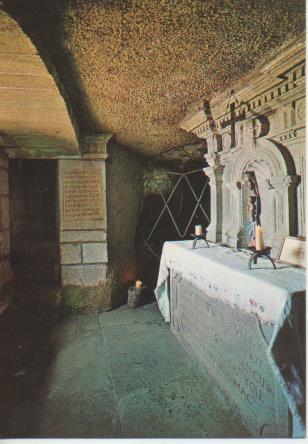 Postal E06255: Gruta de la aparición de la Virgen. Peña de Francia