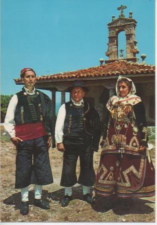 Postal E06265: Trajes típicos y Ermita de San Blas. La Alberca