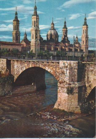 Postal E06321: Puente de Piedra sobre el río Ebro y Basilica del Pilar Zaragoza