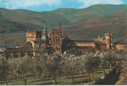 Postal E06153: Vista parcial del Monasterio. Guadalupe