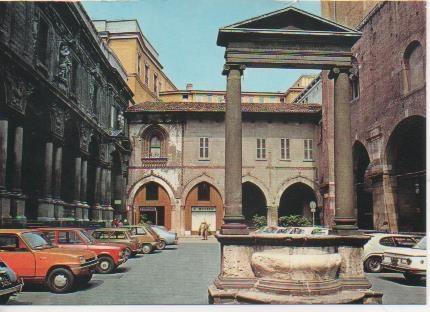 Postal E05758: Piazza dei Mercanti-Loggia Degli Ossi. Milano <acordeón>