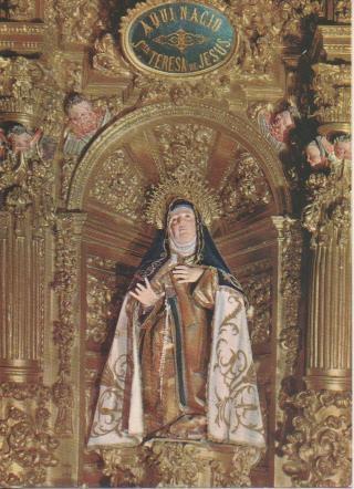 Postal E05746: Iglesia de Santa Teresa. Imagen de la Santa. Avila <acordeón>