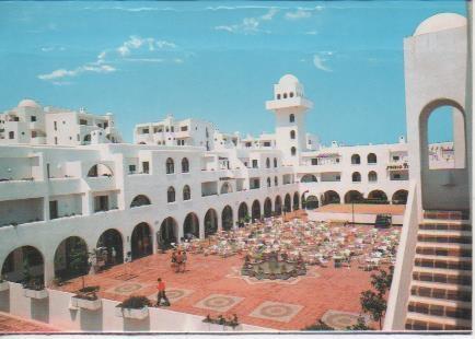 Postal E05731: Plaza pueblo Indalo-Mojacar. Almería <acordeón>