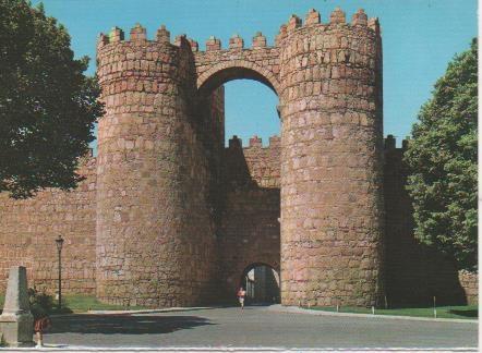 Postal E05740: Puerta de San Vicente. Avila <acordeón>