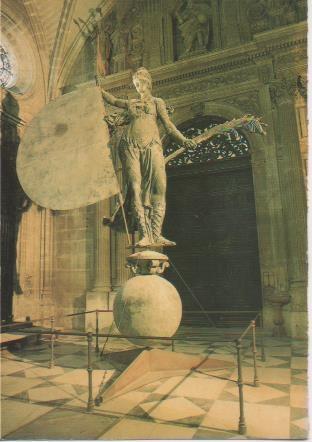 Postal E05715: El Giraldillo-Estatuilla sobre la Giralda. Catedral de Sevilla <acordeón>