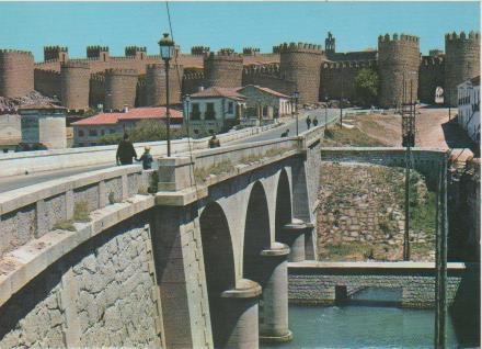 Postal E05744: Puente sobre el Adaja y murallas. Avila <acordeón>