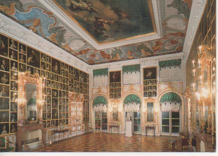 Postal E05707: Peterhof. The Great Palace. The Picture Room <acordeón>