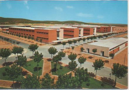 Postal E05881: Vista aérea-C.I.R. nº10 Zaragoza <acordeón>