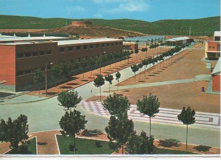 Postal E05882: Vista parcial-C.I.R. nº 10 Zaragoza <acordeón>