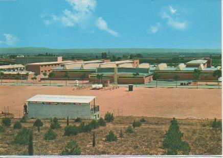 Postal E05884: Vista de la cocina A y Batallones-C.I.R. nº10 Zaragoza <acordeón>