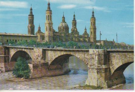 Postal E05977: Basilica del Pilar y Puente de Piedra. Zaragoza