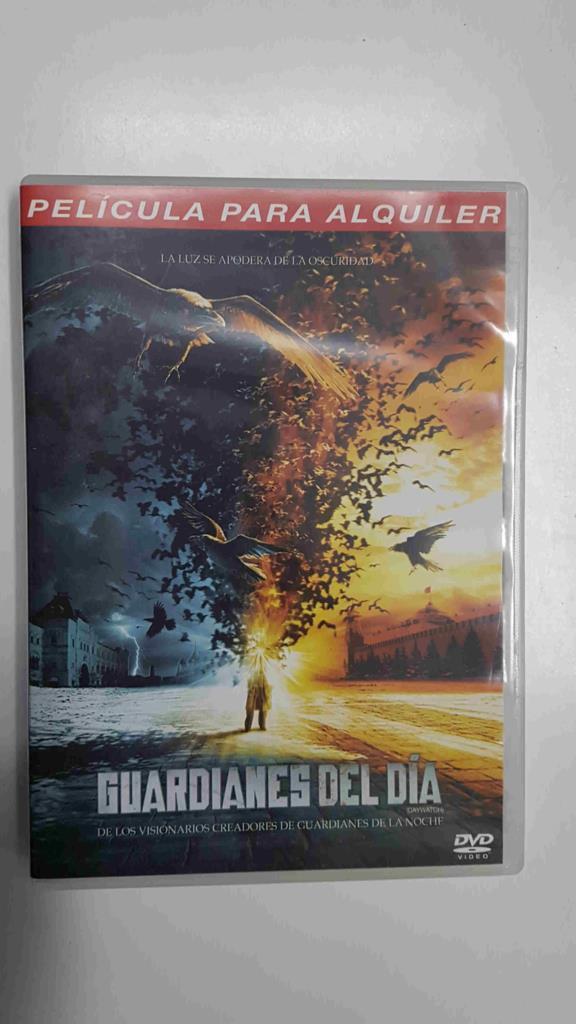DVD pelicula: Guardianes del Dia. Dirigida por Timur Bemametov